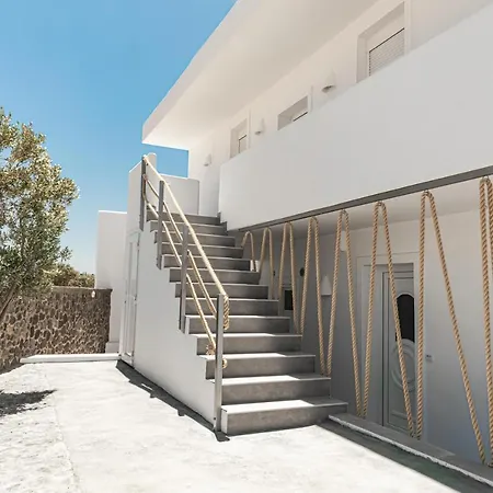 The Tree Santorini *