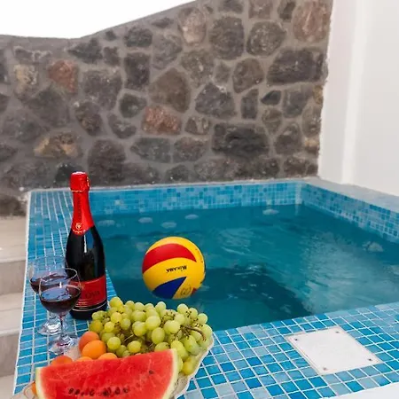 Tatil Evi The Tree Santorini Perissa (Santorini)