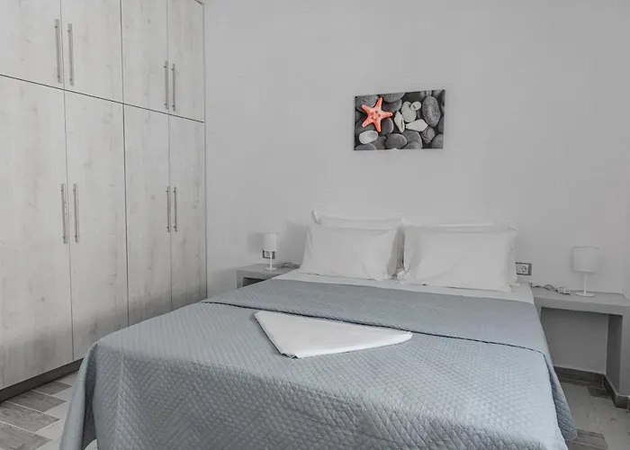 The Tree Santorini Perissa (Santorini)